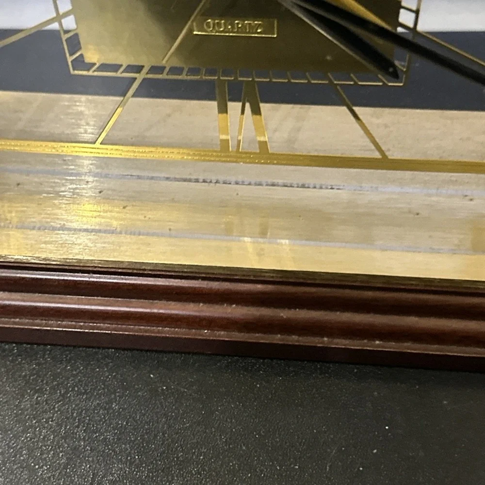 Bulova Vintage Quartz Desk Mantle Clock ‎ 8x8 Gold And Cherry